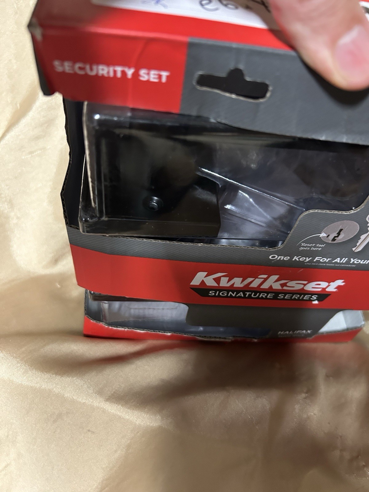 Kwikset HALIFAX 991 Entry Lever & Single Cyl Deadbolt BLACK Combo Pack 99910-068 gallery