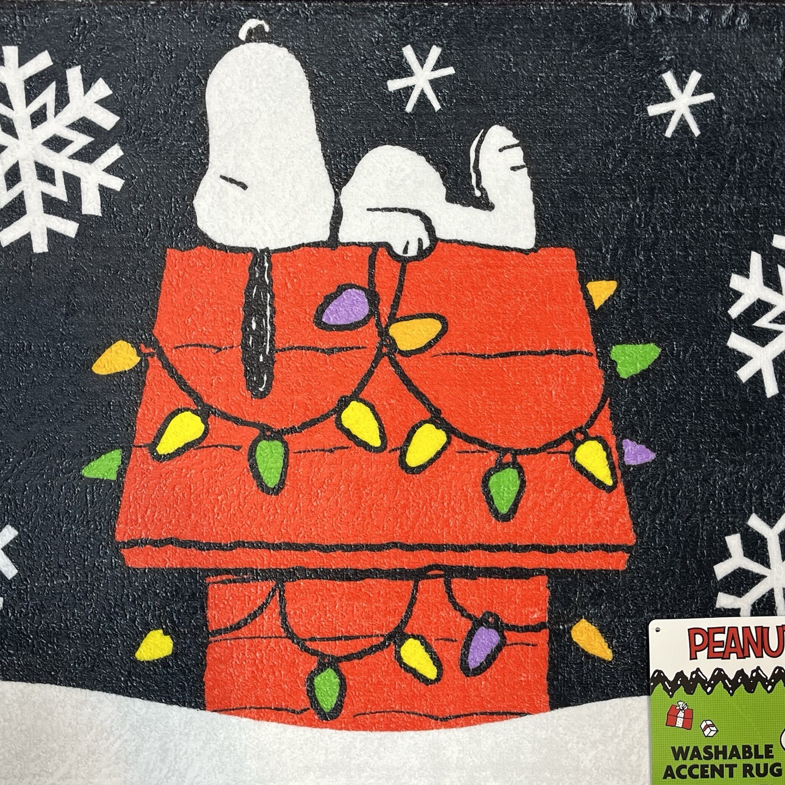 Peanuts Snoopy 20”x32” Mat Accent Rug Christmas Lights Napping Doghouse Black gallery