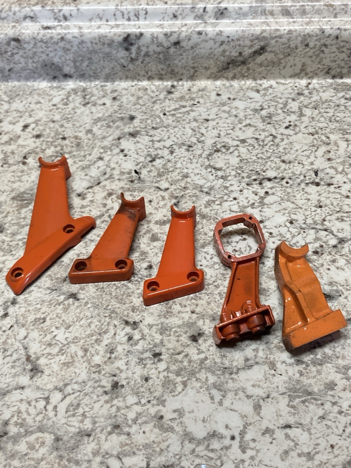 Echo Support Brackets CS601 and Other Models - Unknown Part Numbers gallery