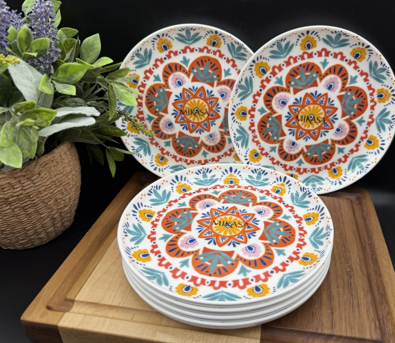 MIKASA Painted Medallion Bone China 7" Appetizer Plates (Set of 6) NEW w/TAGS gallery