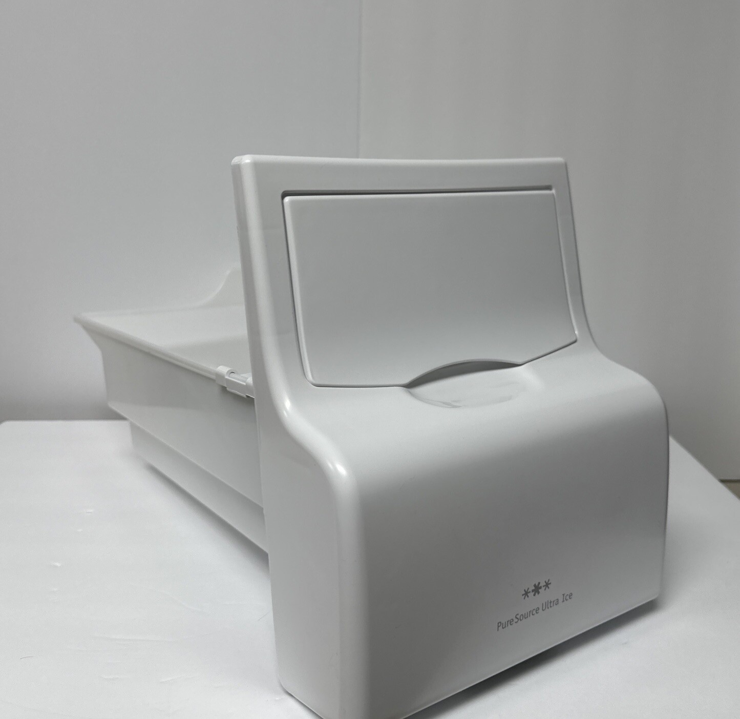 Frigidaire Ice Container Assembly 241860803 gallery