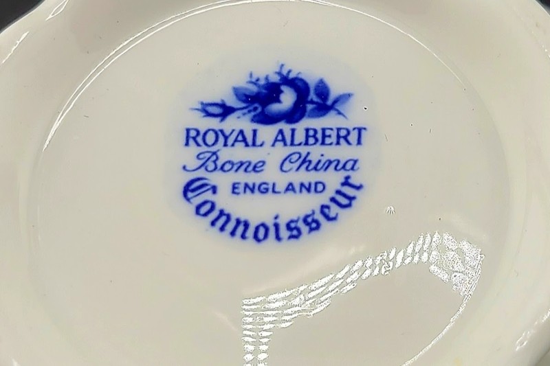 Royal Albert Blue and White Open Sugar and Creamer - Connoisseur 1960s-1970s gallery