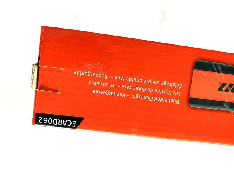 NEW Snap-on™ ECARD062 Rechargeable Dual Sided Flex Light up to 800 Lumens gallery