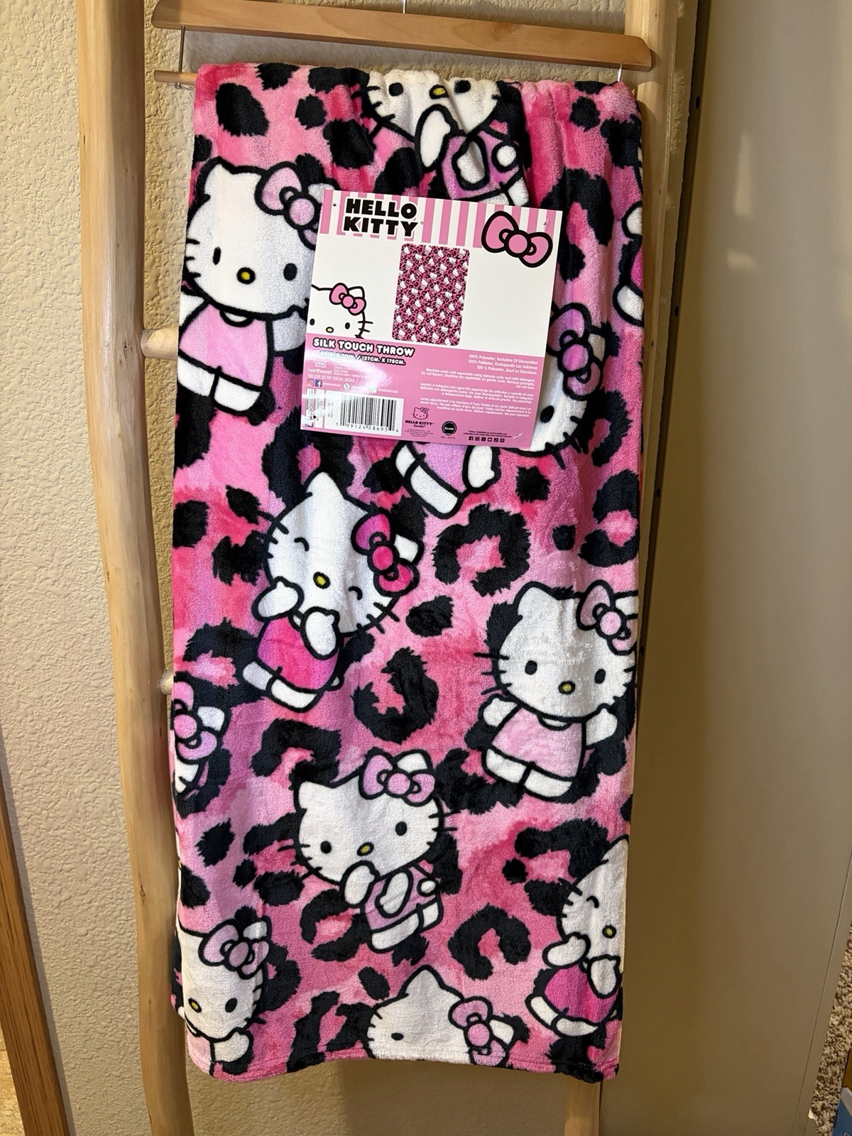Viral Hello Kitty Leopard Prink Silk Touch Throw Blanket Hot Pink Sanrio 50x70 gallery