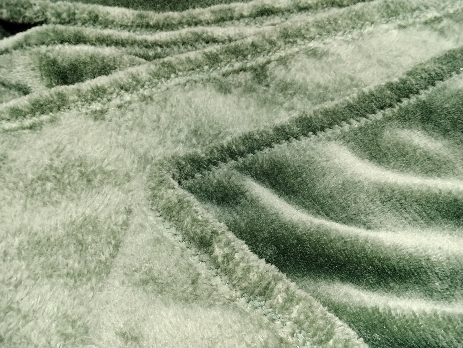 Plush Blanket / throw Solid Dark Emerald Green super soft Velvet Feel 50"x80” gallery