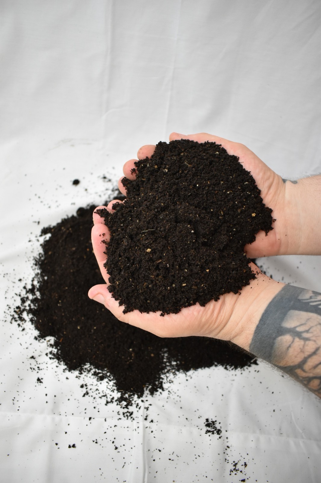 1 Gallon (4-5lbs) Organic Worm Castings Fertilizer – Living Soil – Free Shipping gallery