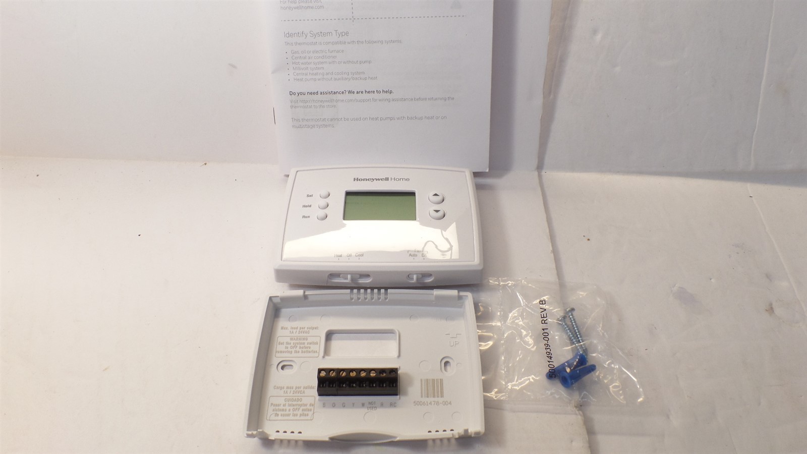 HONEYWELL RTH221B 1-WEEK PROGRAMMABLE THERMOSTAT WITH DIGITAL DISPLAY gallery