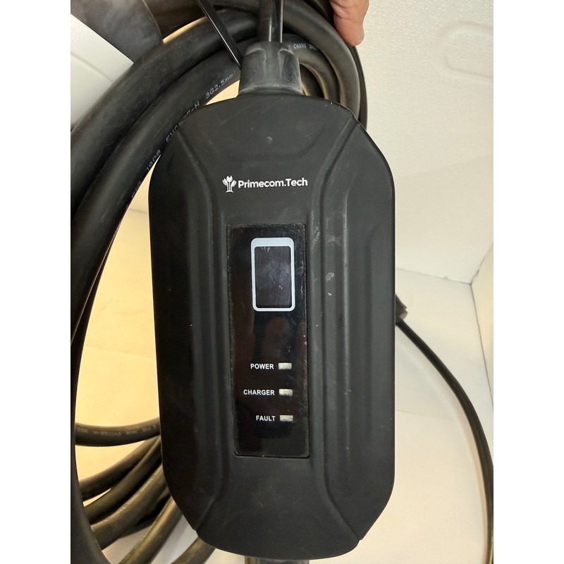 Primecom Tech EV Charger Level 2 16A Black Good SAE J1772 110V-240V FU-AM2-16 gallery
