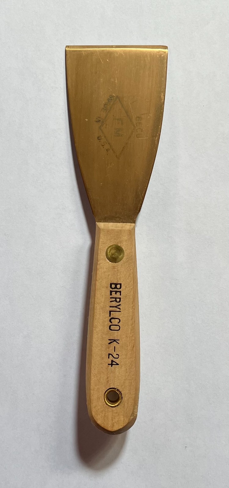 BERYLCO B38 2" WIDE SCRAPER NON SPARKING NON CORROSIVE NON MAGNETIC gallery
