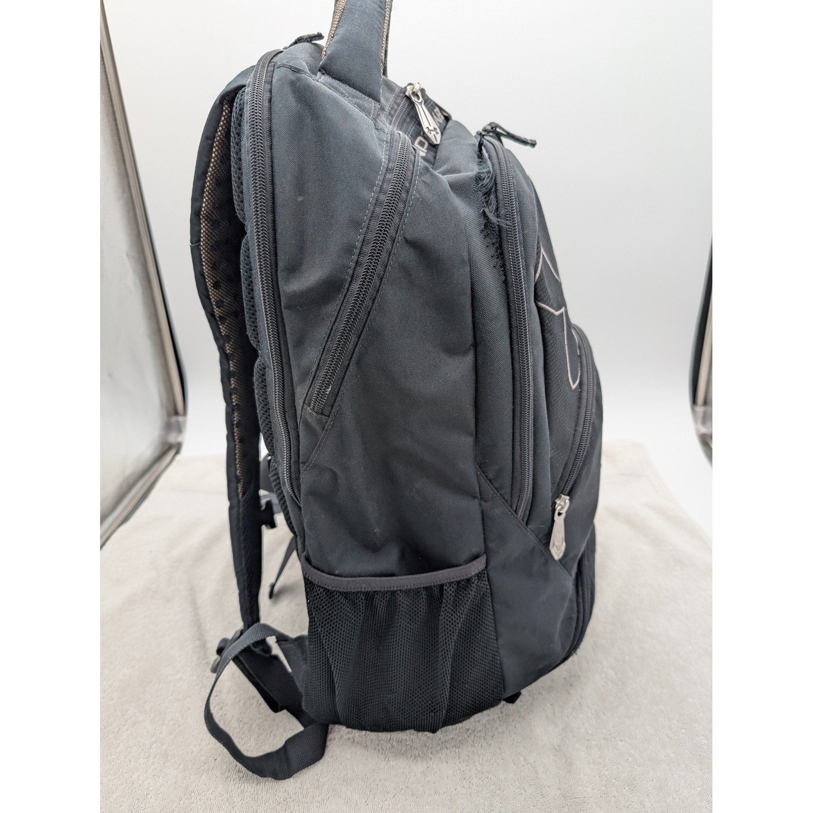 Under Armour Storm Backpack Black Red Interior Multi Compartment Flawed 3