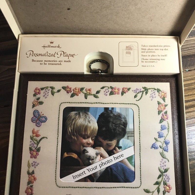 VTG Hallmark Personalized Plague 1979 "That's Why God Made Grandparents" w/ Box gallery