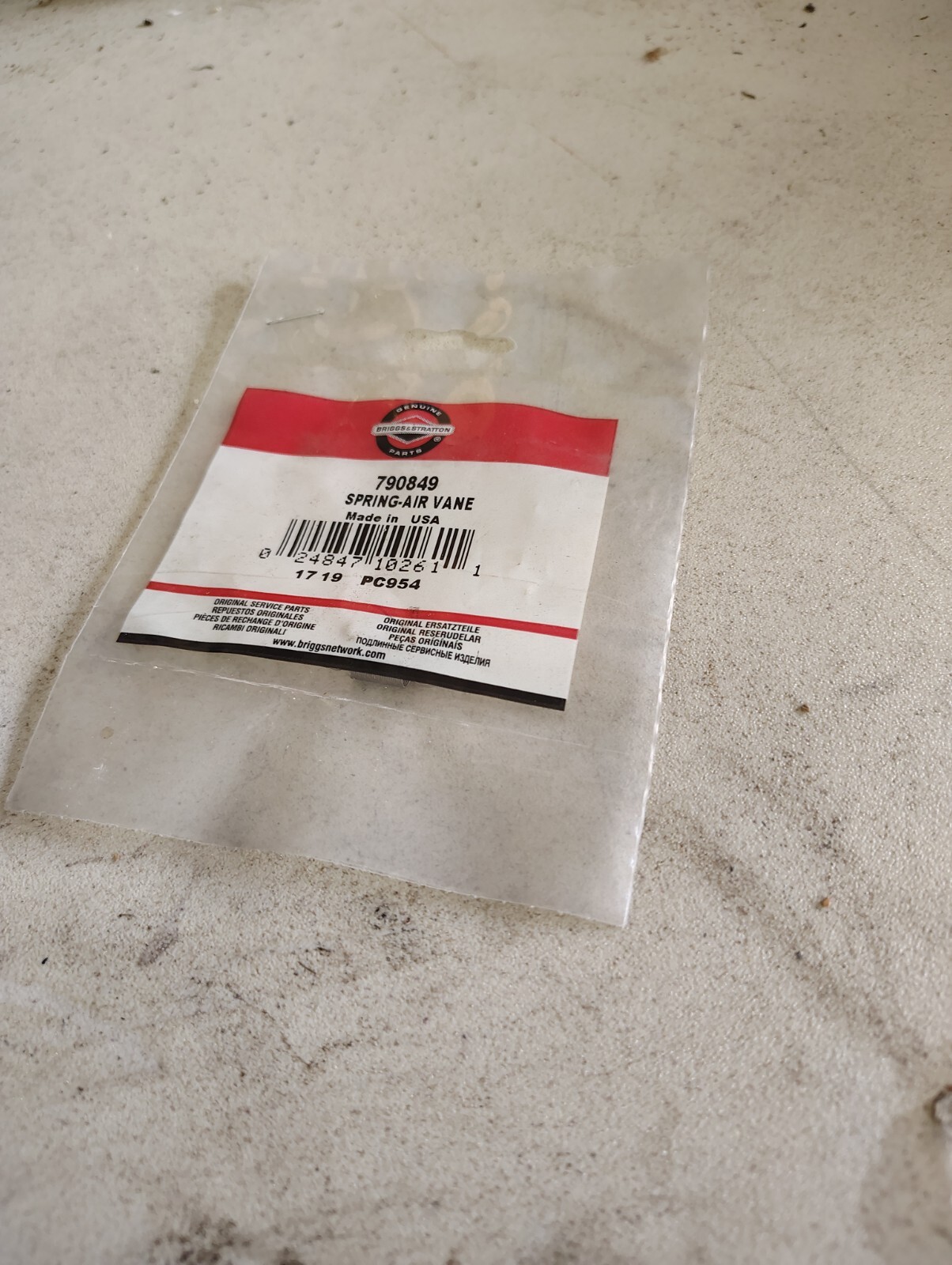Briggs and Stratton air vane spring 790849 gallery