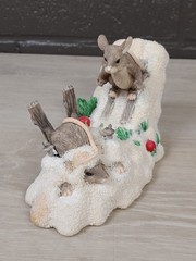1996 Charming Tails “Hot Doggin” Silvestri 3.25″ Mice, Sking Figurine Vintage