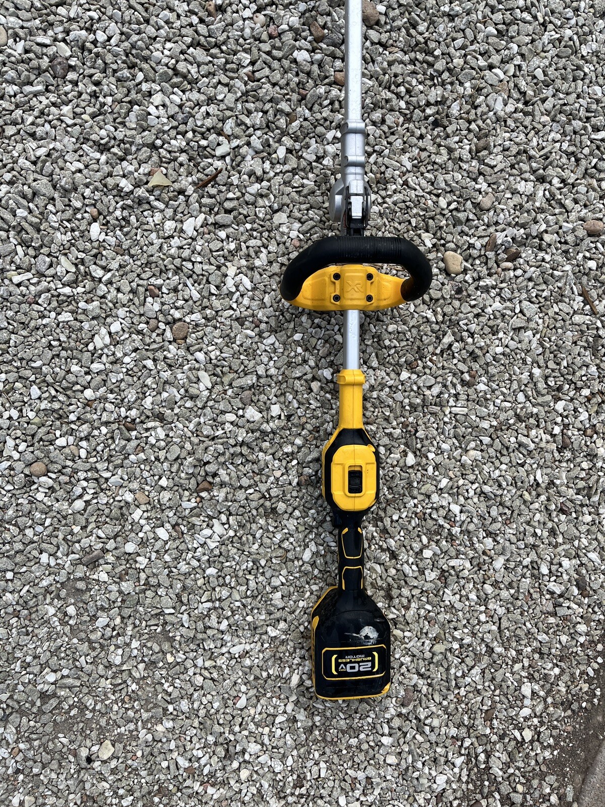 DEWALT DCST922B 20V MAX 14 inch Cordless Folding String Trimmer gallery