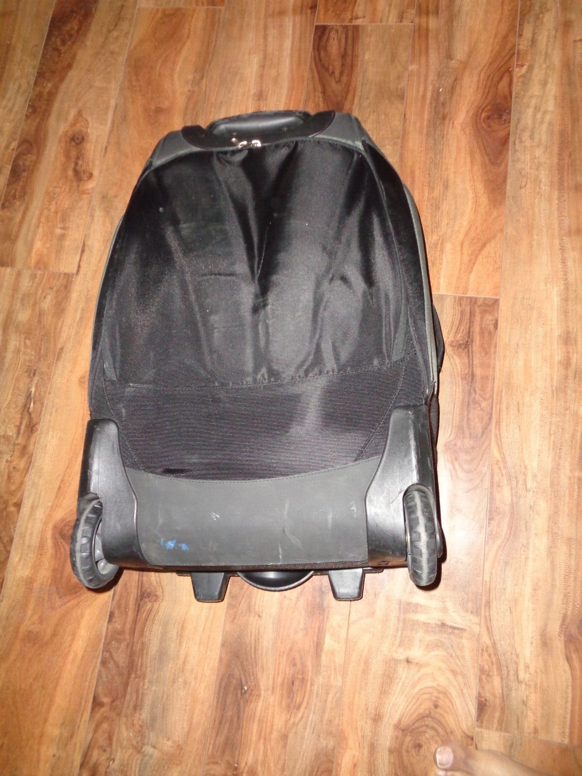 REI Large Backpack with Handle & Rollers Suitcase 2
