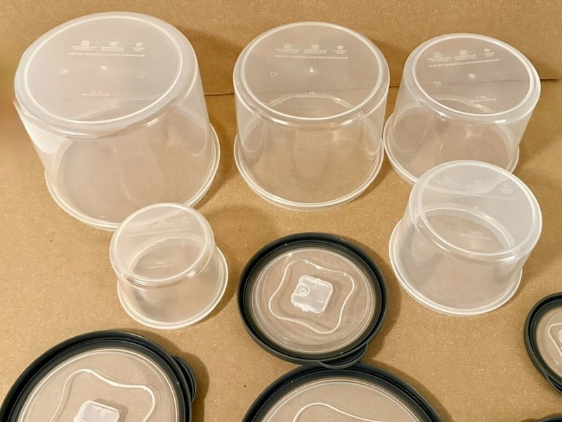 Set Of 5 Nesting Clear Round Plastic Kitchen Containers Lids w/Steamer Popup gallery