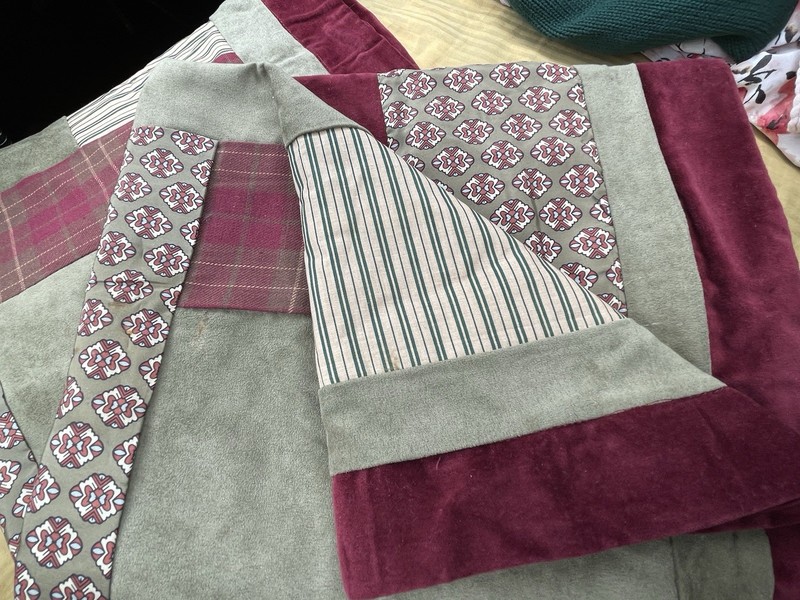 Patchwork Pillow Shams Silk Blend Pair 2 Quilted Floral Standard Boho Rare gallery