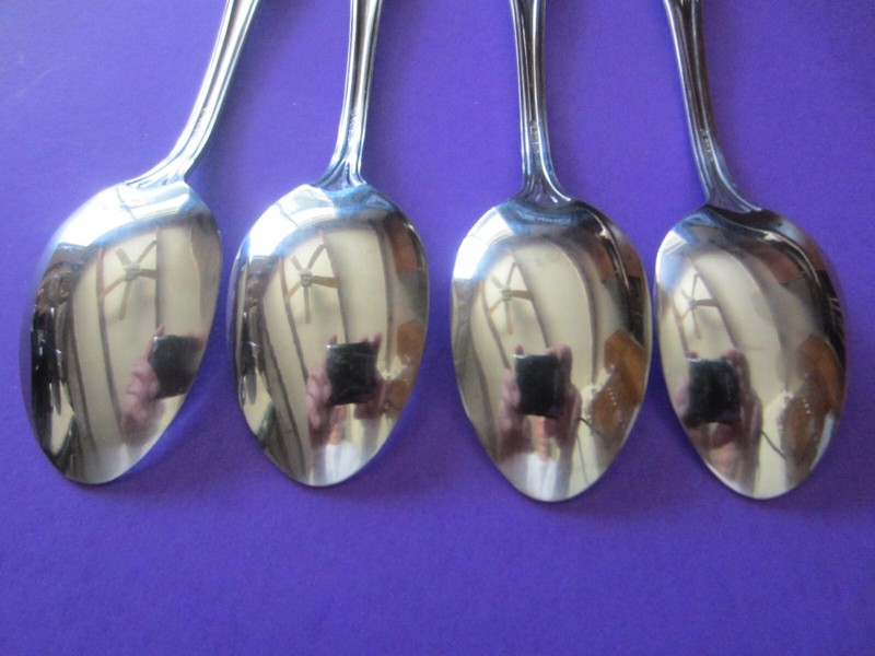 4 ONEIDA DUBLIN Stainless Flatware Soup Spoons Ribbed Fan Design gallery