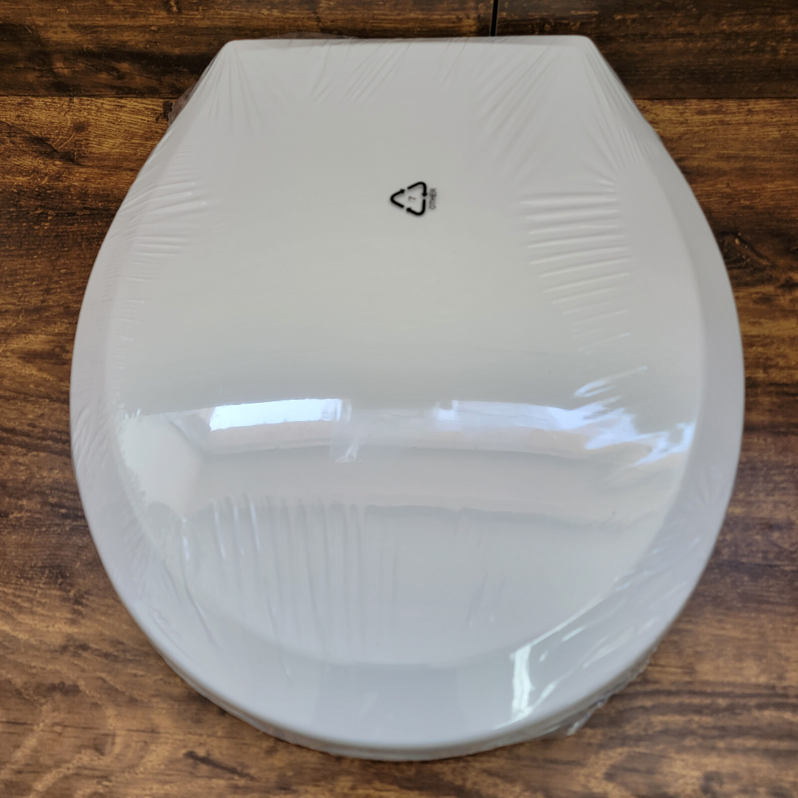 Signature Hardware Bradenton Round Toilet Seat & Lid | White | SHTEZ100WH gallery