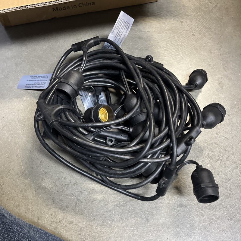Intertek Commercial Light String Indoor/Outdoor 24 ft w/Bulbs 15 Lights NEW! gallery
