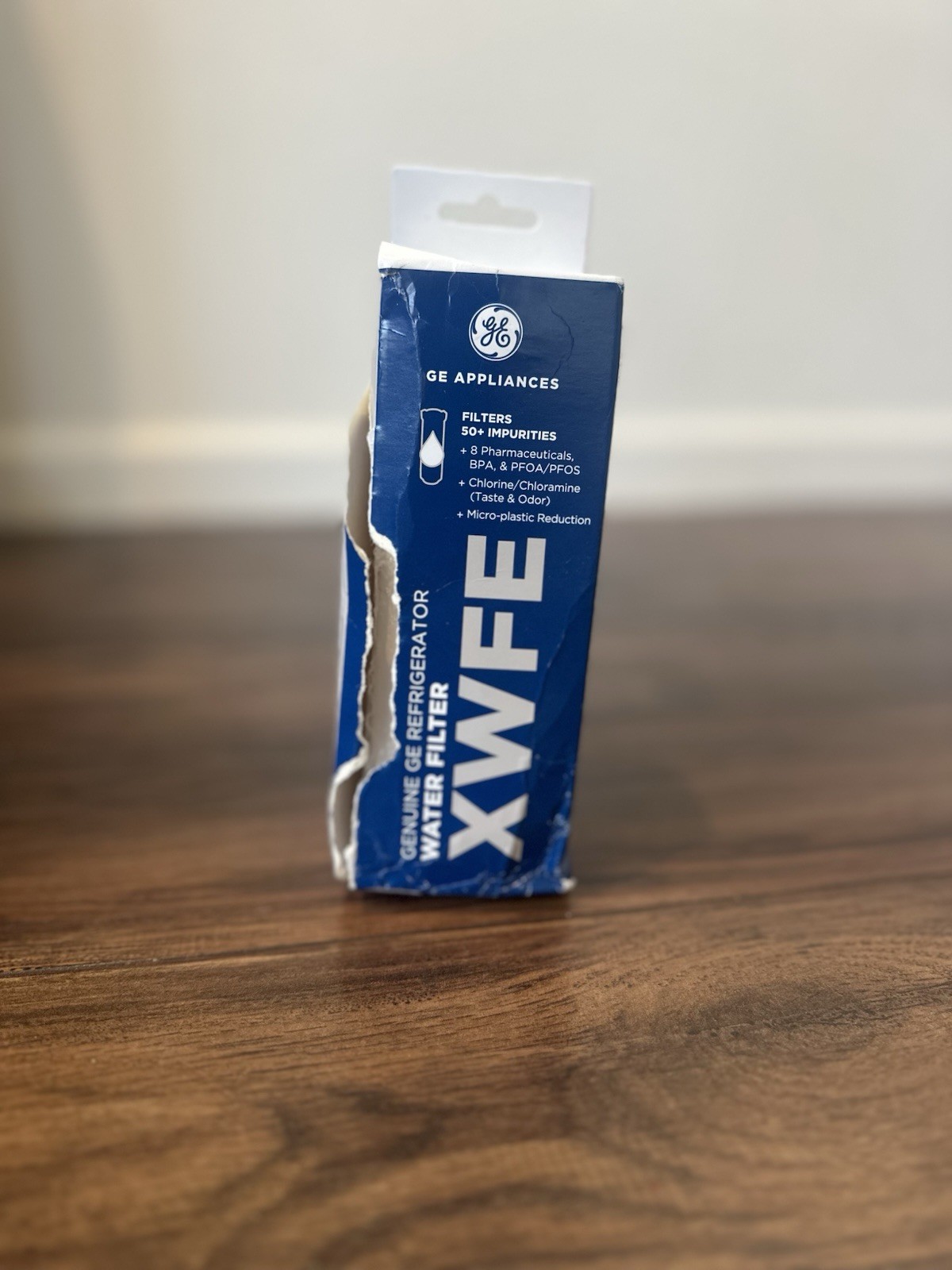 GE XWFE Refrigerator Water Filter DAMAGED BOX-Read & View Photos gallery