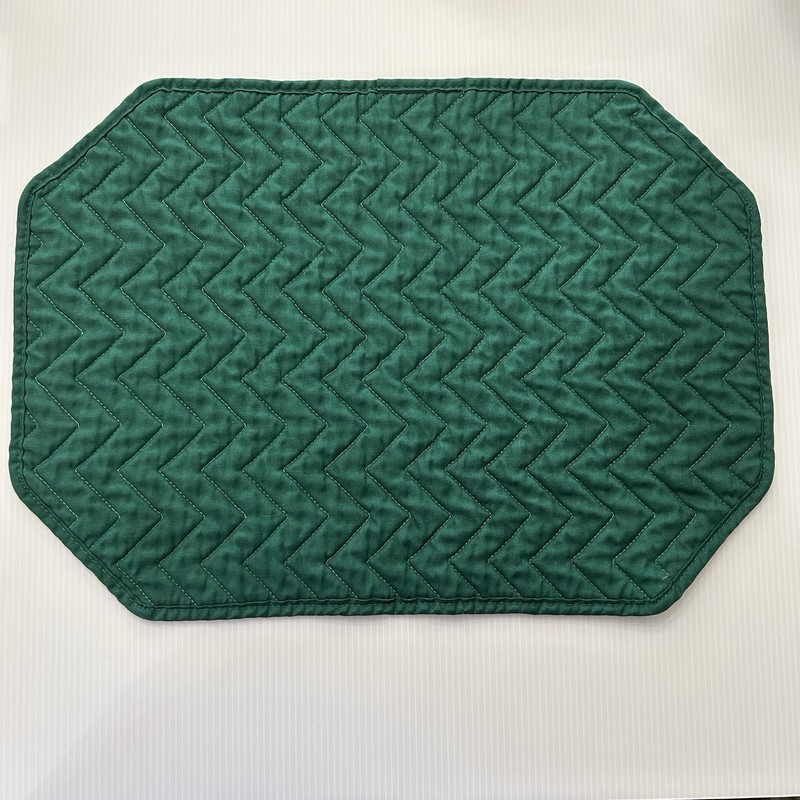 Handmade Red And Green Quilted Zig Zag Placemats Set Of 4 Christmas Holiday gallery