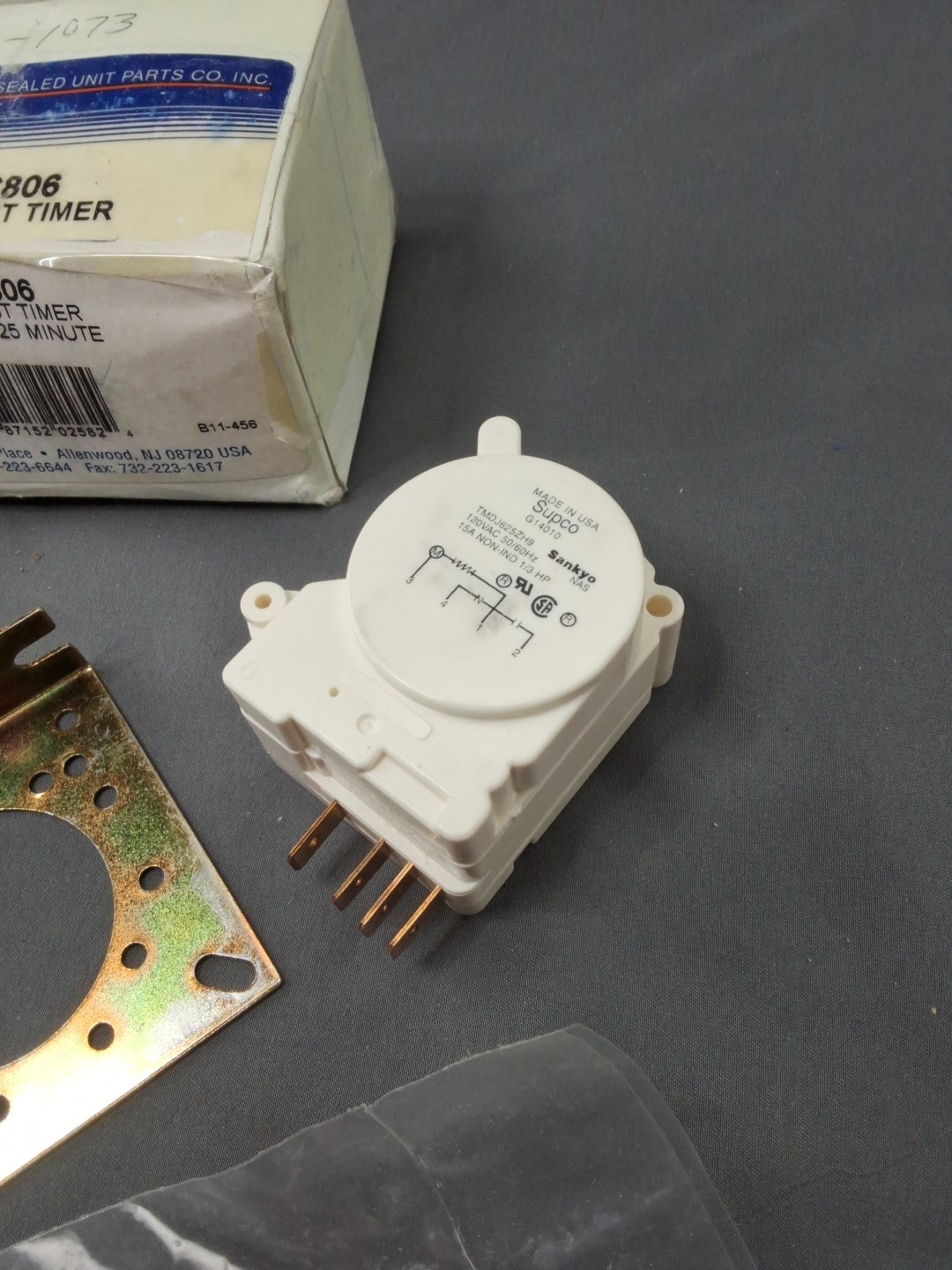 Supco Refrigerator SC806 Defrost Timer, 6 Hour, 25 Minute gallery
