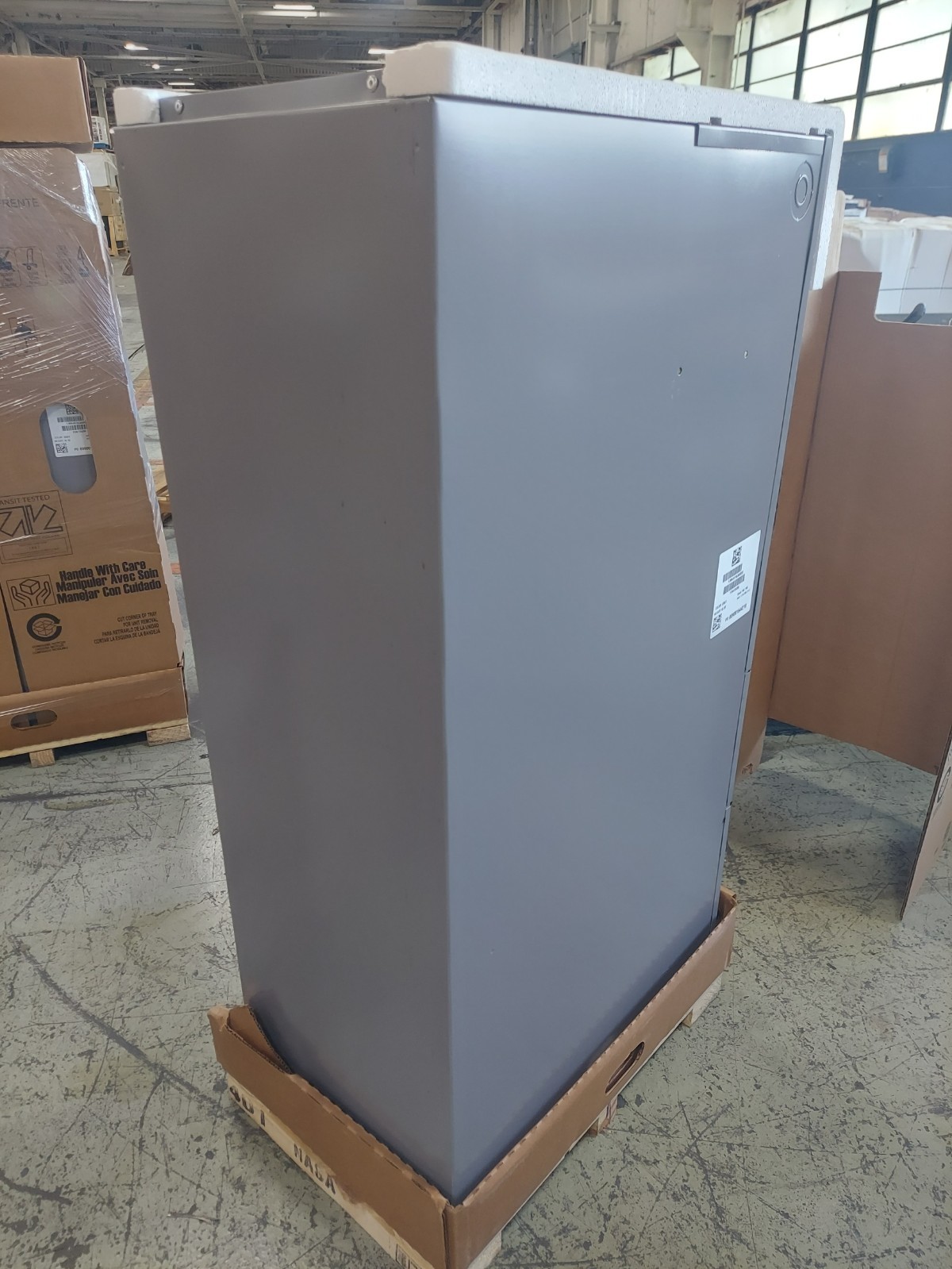 ACiQ 1.5 TON Multi-Positional Air Handling Unit, FJMA4X18L0AB, Scratch + Dents gallery