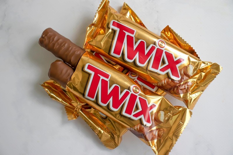 Twix 36ct Candy Bar Set - Cookie Caramel & Chocolate FREE SHIPPING exp 03/2025 gallery