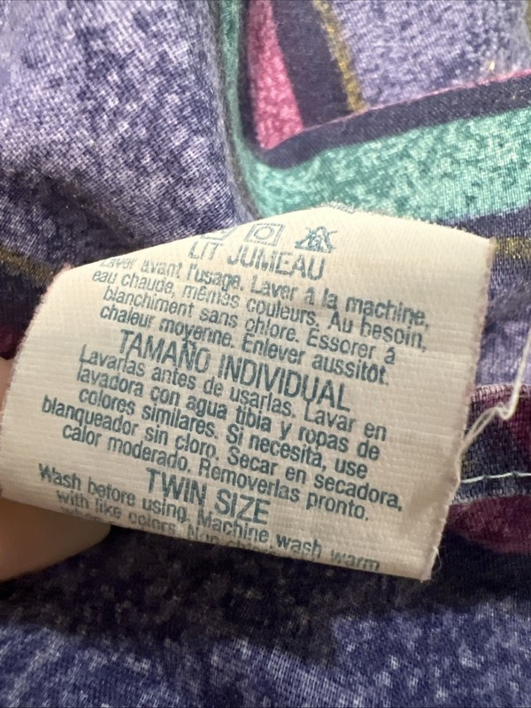 Dan River ︱Twin Flat︱Sheet︱90's ︱Purple︱Violet︱Teal︱Geometric ︱Vintage gallery