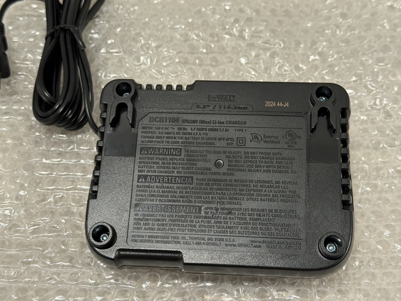 DEWALT DCB1104 12V/20V MAX 4A Li-Ion Fast Battery Charger, Black OEM Bulk gallery