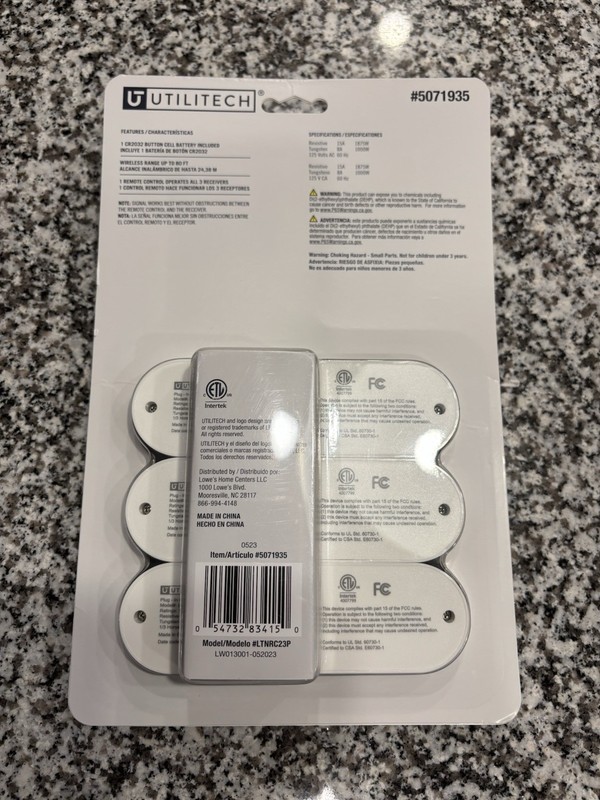 Utilitech 15-Amp Tamper Resistant Decorator Outlet, White 3-Pack gallery