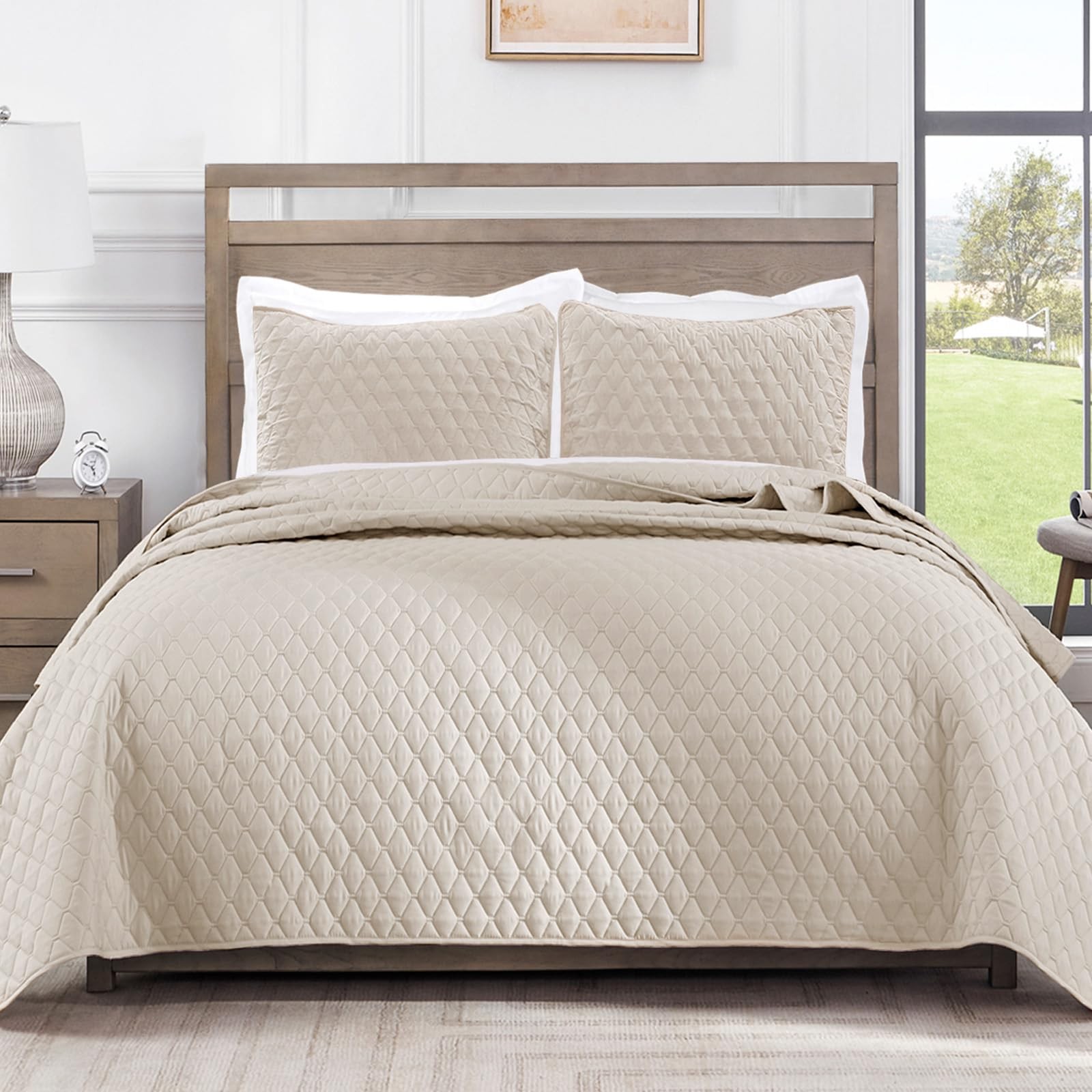 Reversible Full Queen Quilt Bedding Set with Pillow Shams, Lightweight Quilts... gallery
