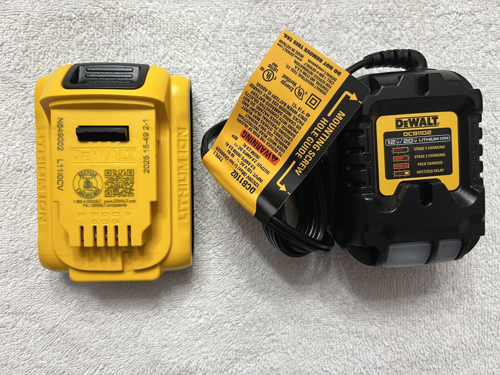 New Dewalt DCB1102 12V & 20V Compact Battery Charger & DCB203 2.0Ah 20V Battery gallery