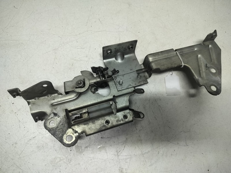 841528 BRIGGS AND STRATTON ENGINE CONTROL BRACKET gallery
