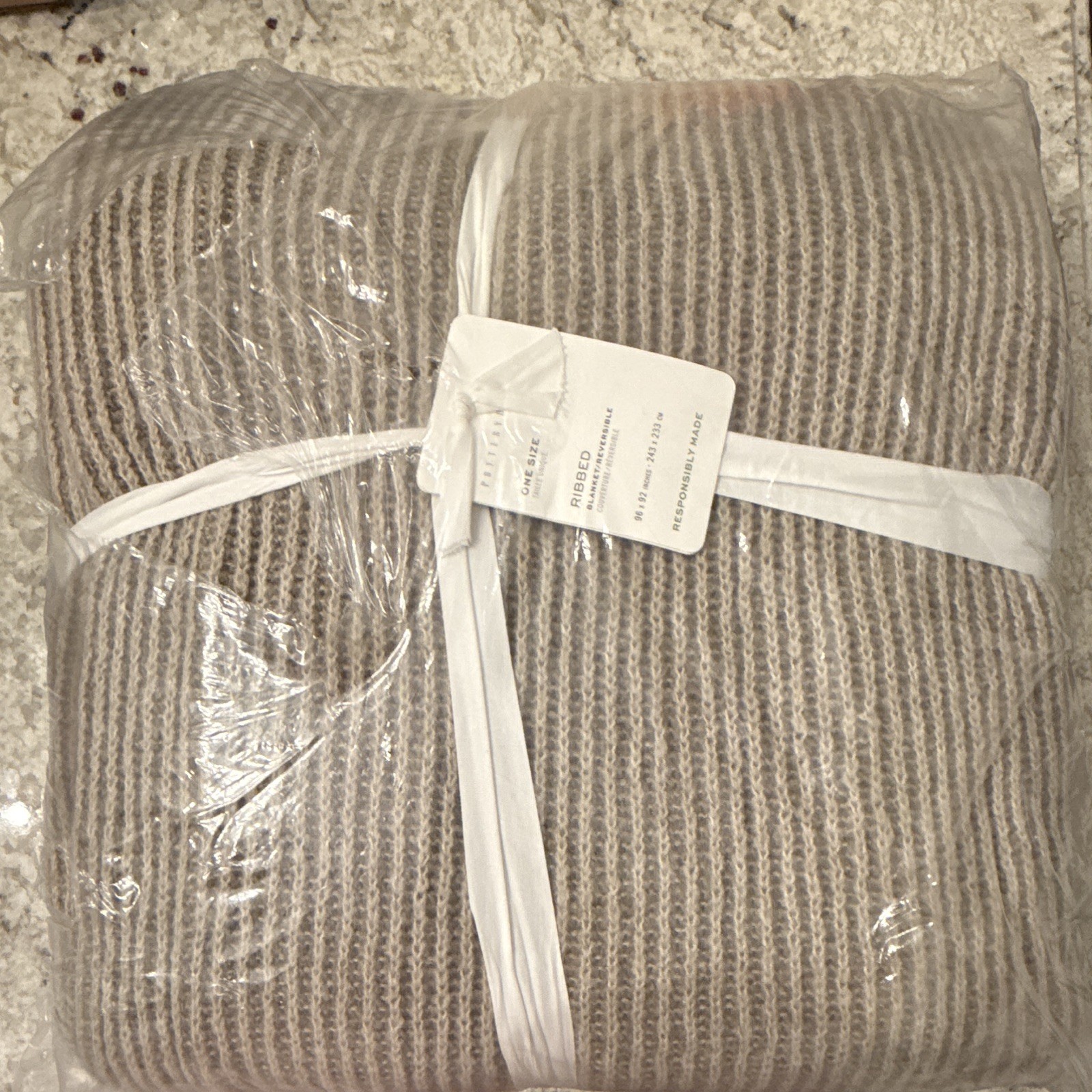 Pottery Barn Ribbed Reversible Blanket Beige Full/Queen 96 x 92 in gallery