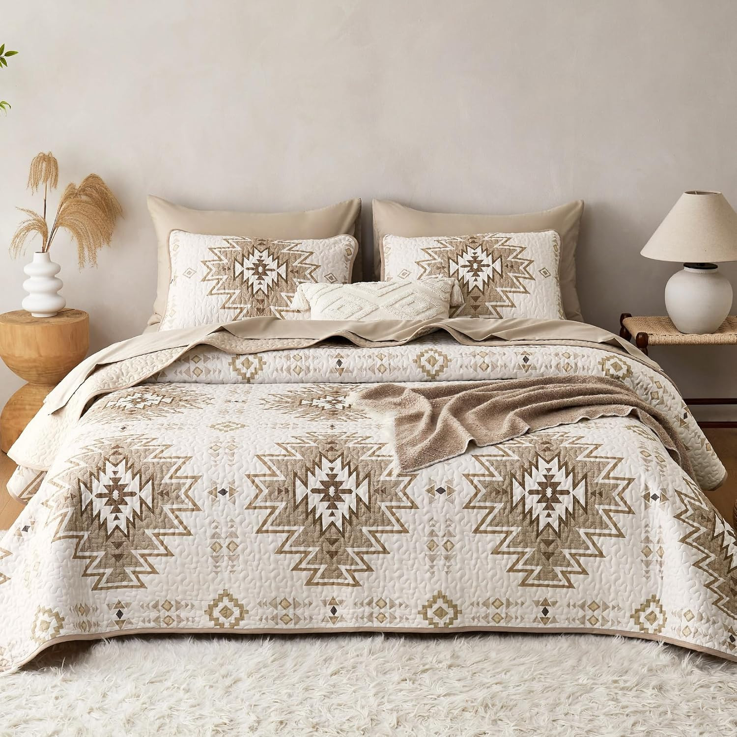 Rustic,Farmhouse Style/Aztec Geometric Patterned Bedspread Sets - GG Home gallery