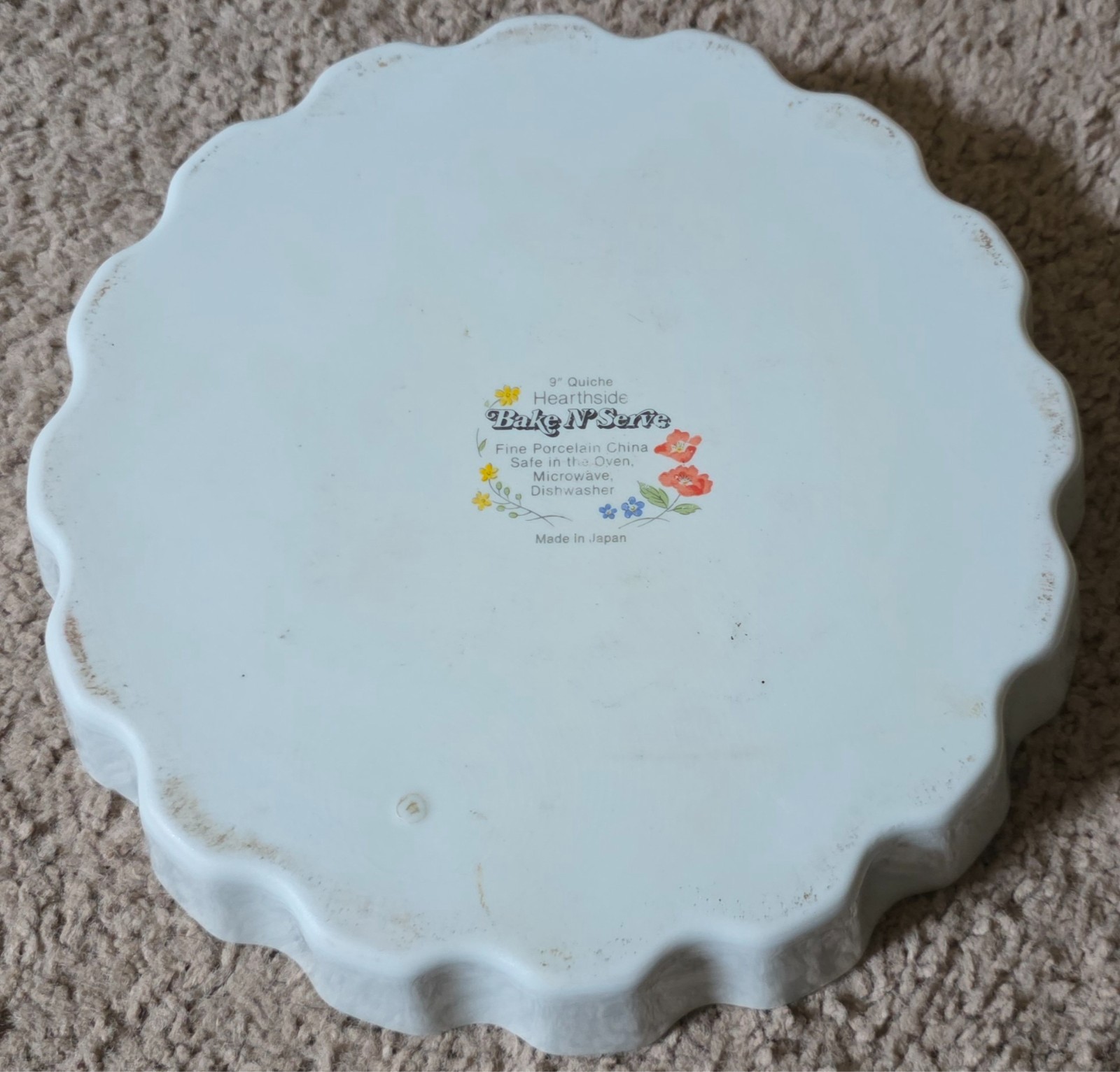 Heartside Quiche 9" Bake 'n' Serve Fine Porcelain Chine - Made in Japan gallery