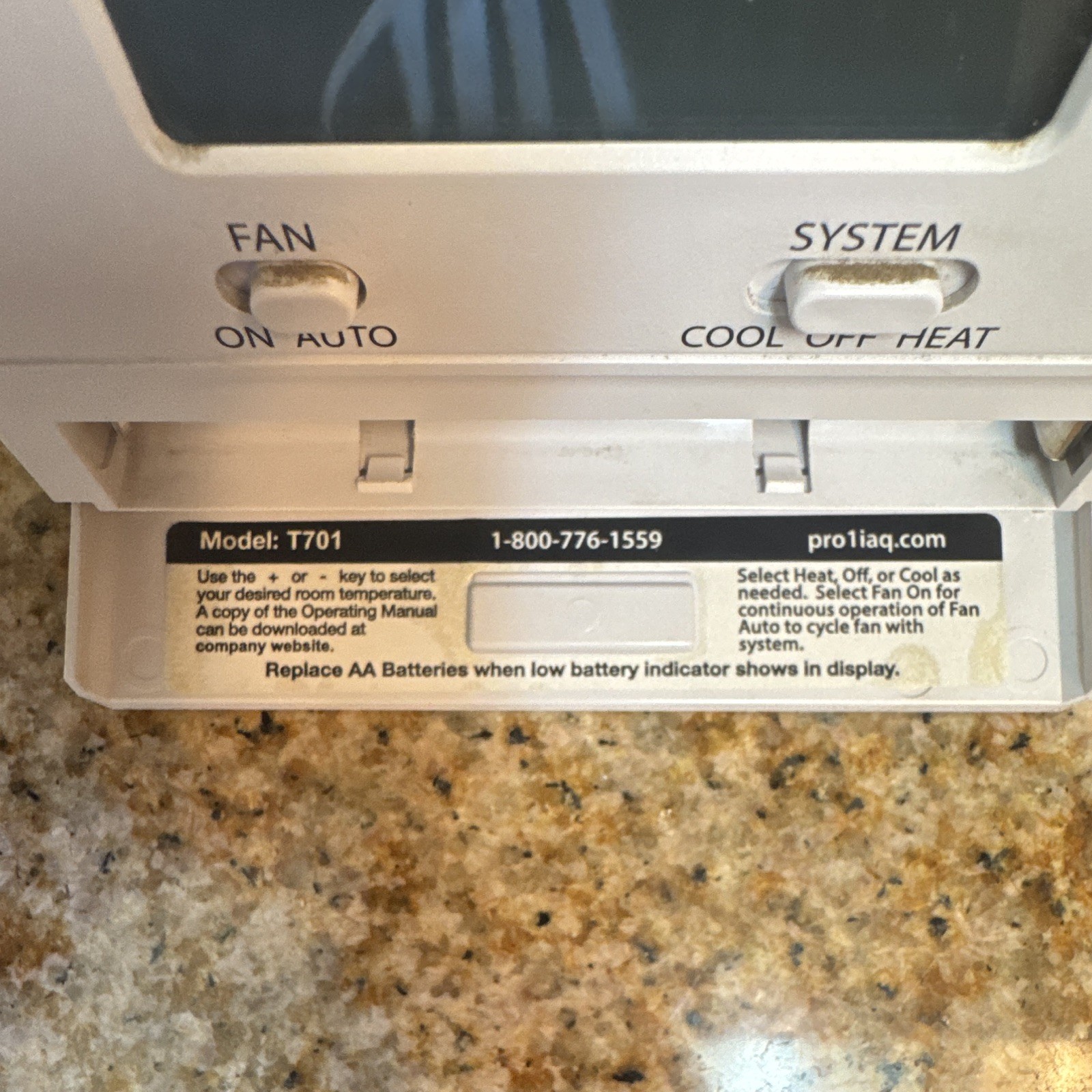 Pro1 IAQ T701 Non-Programmable Battery Thermostat Heat/Cool/Off White gallery