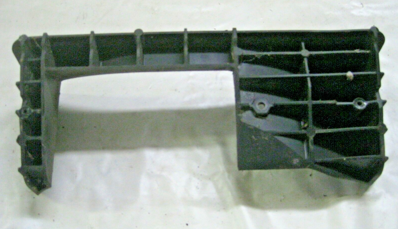 Bolens Mower 11A-414A065 Mower Rear Baffle Part 731-04150C gallery