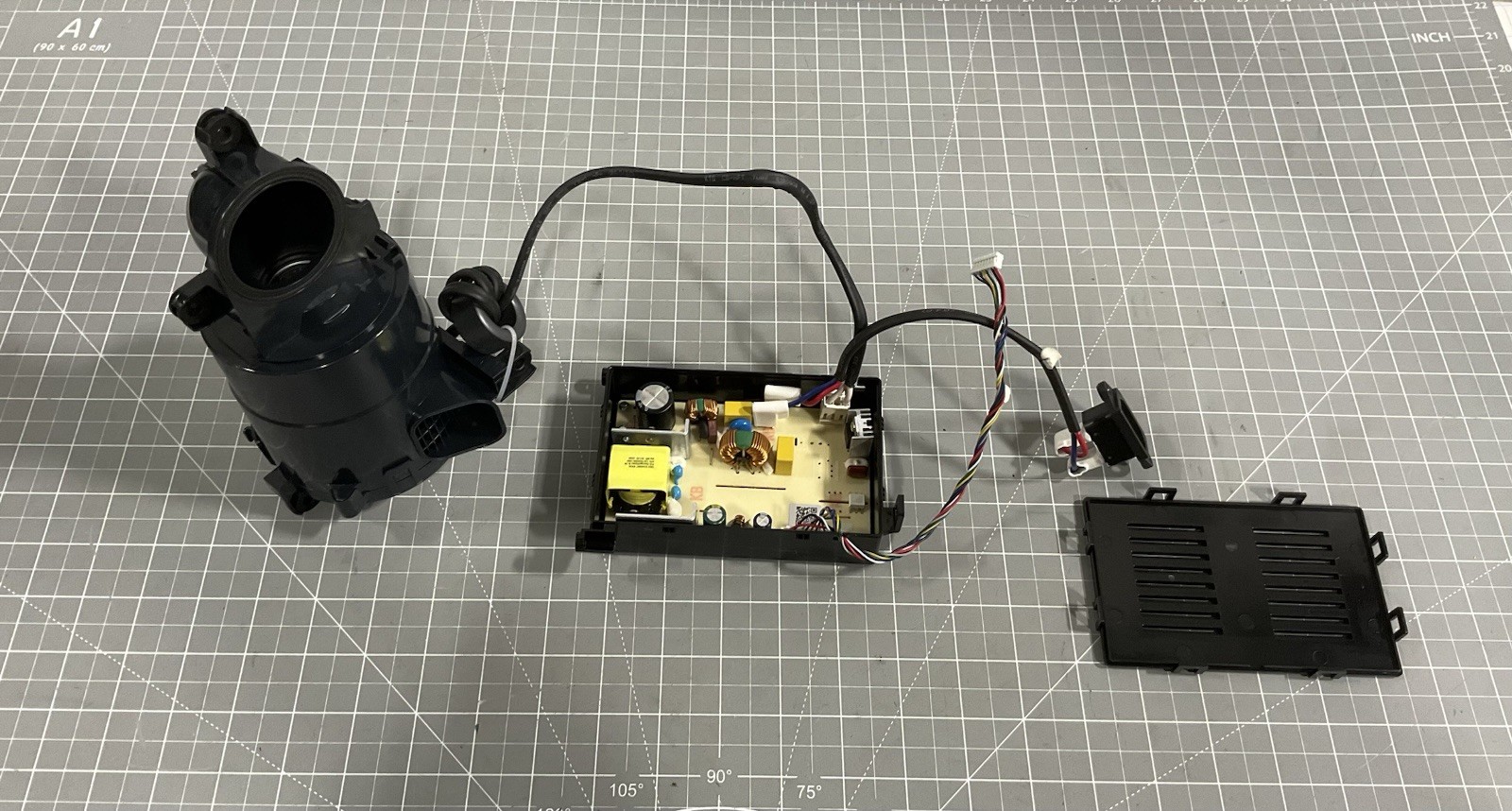 iRobot G185020 Roomba Plus 405 Combo Vacuum Dock Control Board & Water Pump gallery