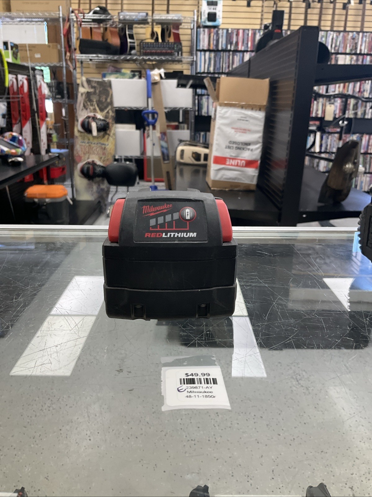 Milwaukee (48-11-1850R ) Li-Ion Battery - Black 239871 gallery