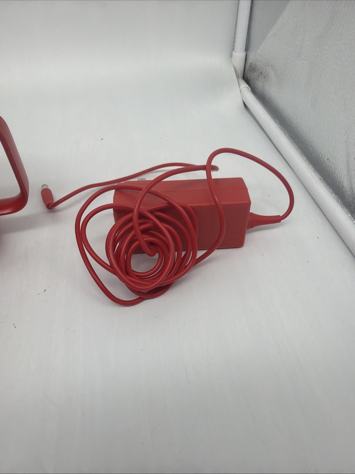 Ember Smart Temperature Control Mug 10oz (295ml) Red with Charging Coaster gallery