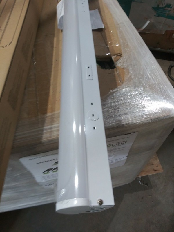 Intertek LED Strip Light Fixture 40 Watts 3000k DM-ST4FT40 Pack of 4. gallery