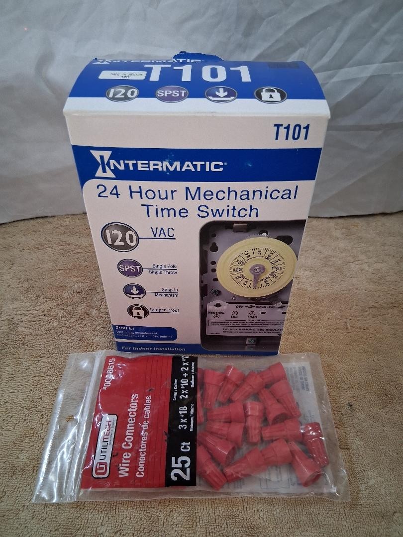 Intermatic T101 24-Hour Mechanical Time Switch 120 VAC 60Hz, & Connectors NEW gallery
