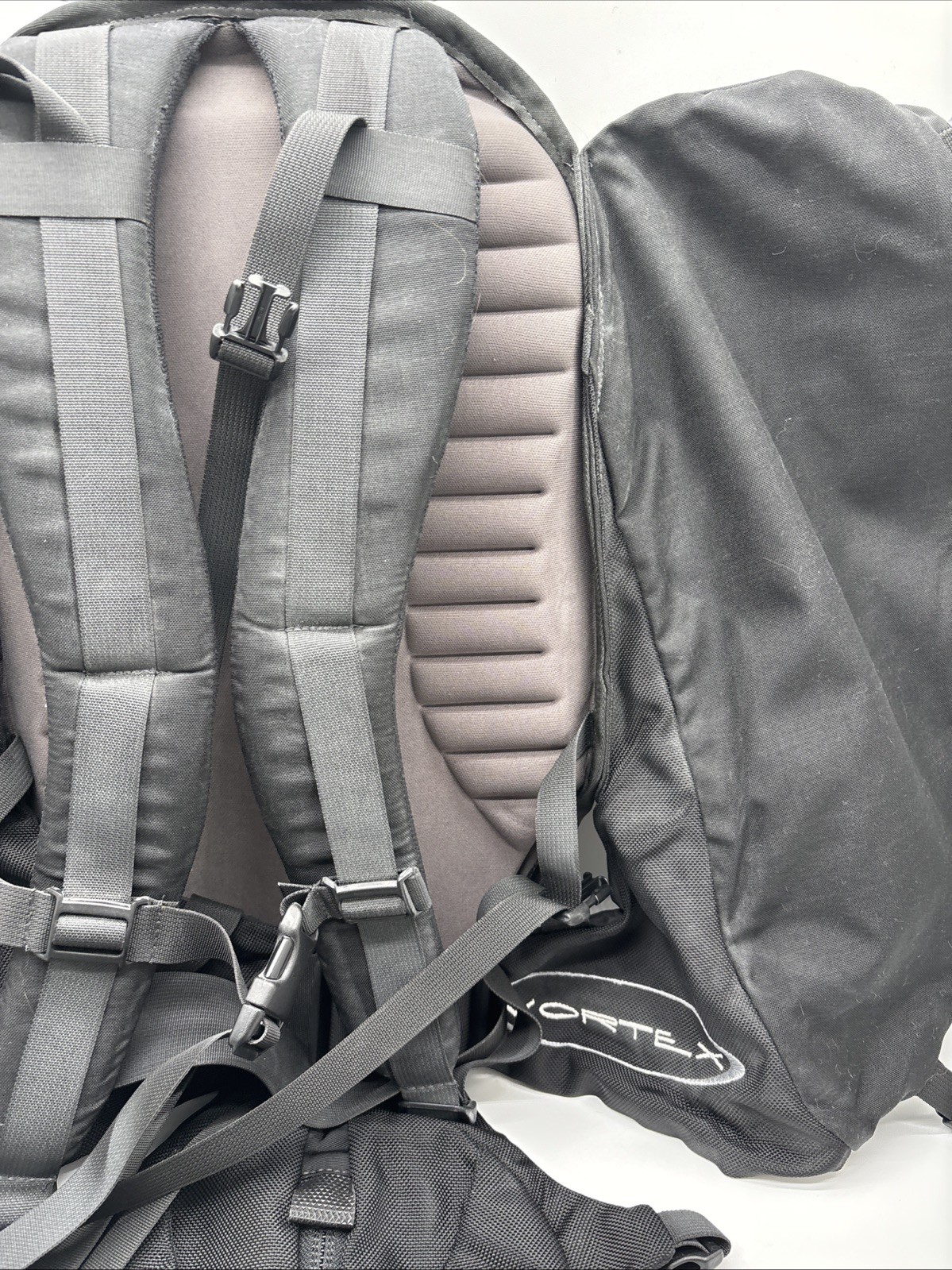 Vortex Expandable Backpack - Black 2