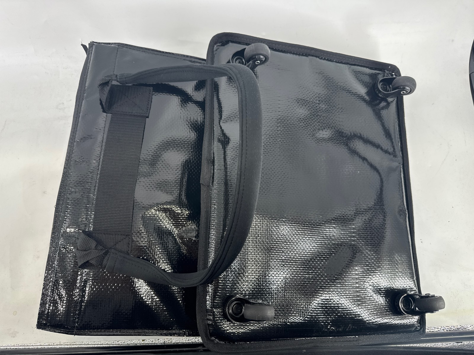 CleverMade Foldable Rolling Tote Bag on Wheels 90L Heavy Duty Laundry Hauler gallery