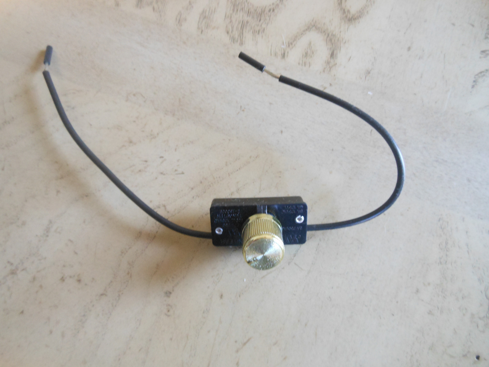 New Hi-Low Lamp Switchs Model # D3749 Rated 500 Watts Plastic Brass Knob By ADL gallery