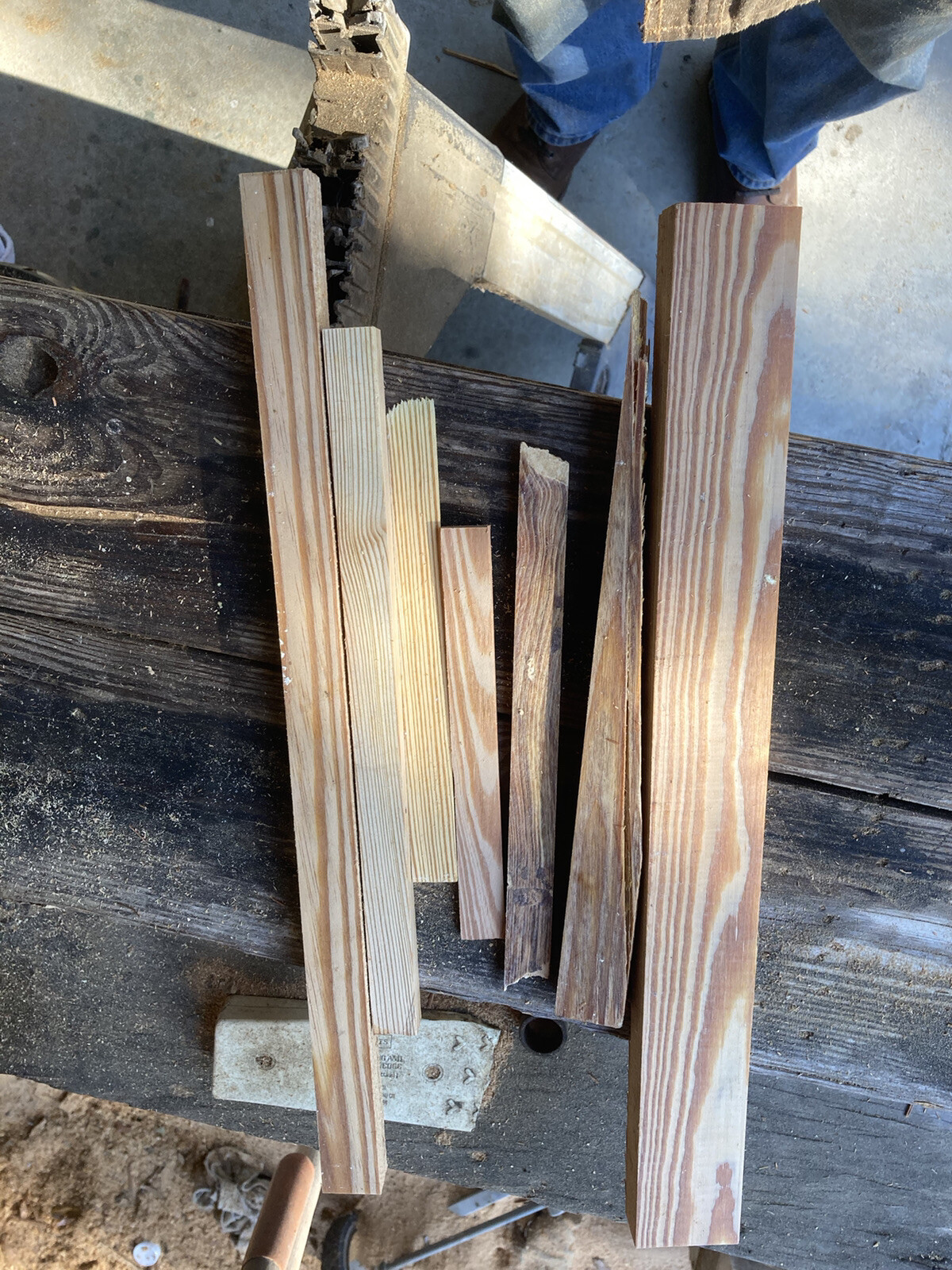 Heart Pine/Fatwood Fire starters (6-7 Pounds) gallery