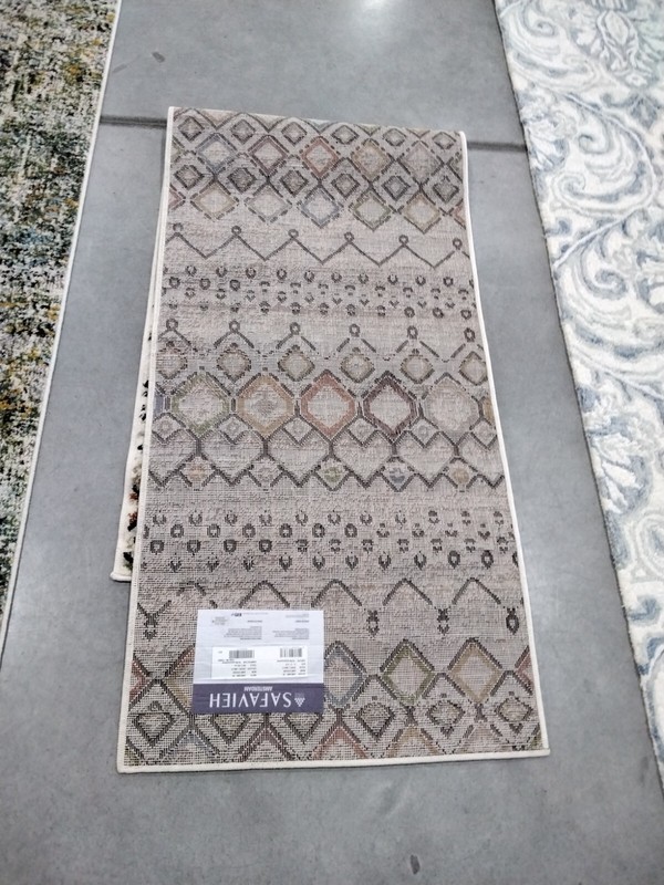 IVORY / MULTI 2'-3" x 8'-0" Flaw in Rug, Reduced Price 1172764790 AMS108K-28 gallery